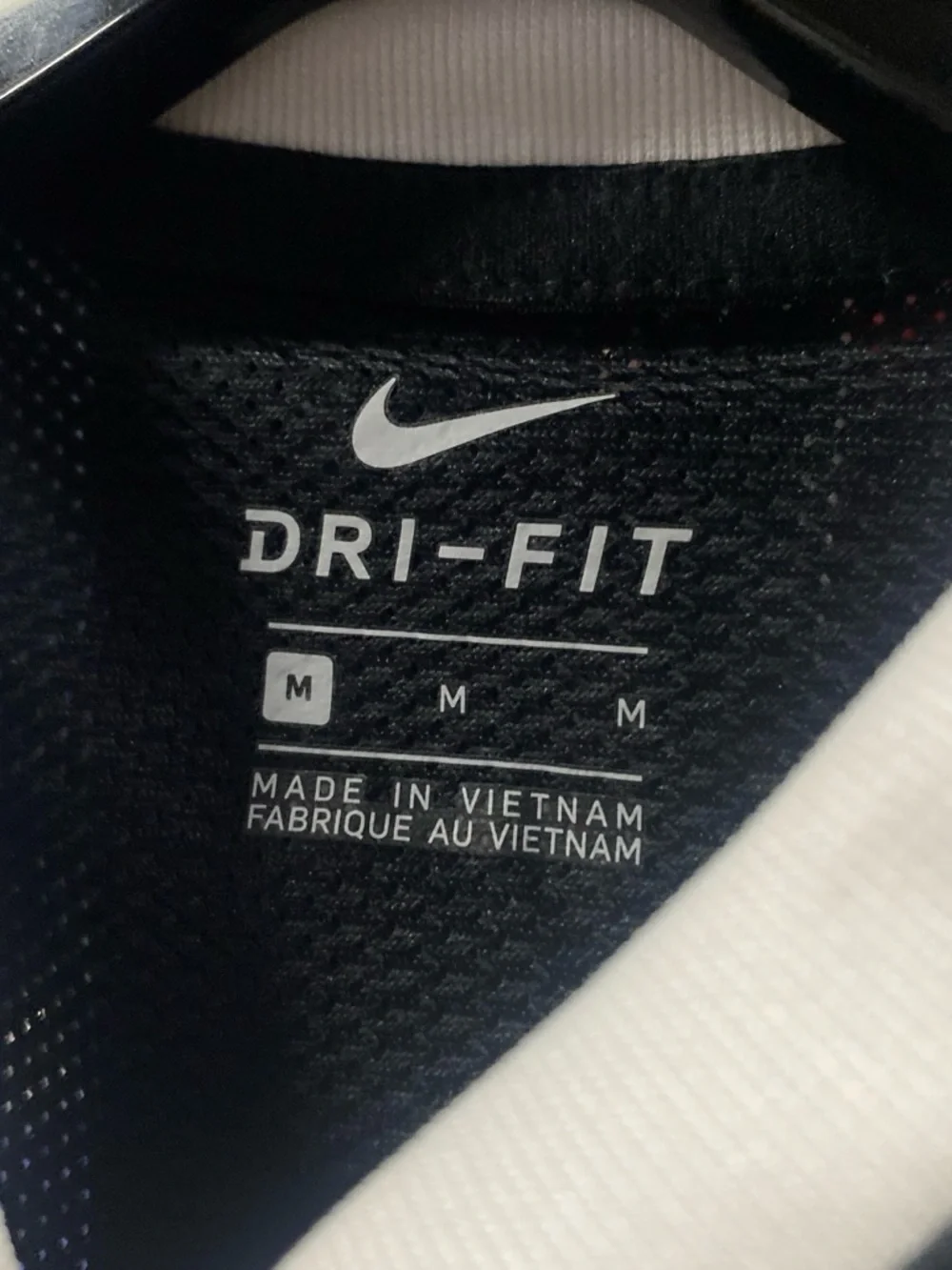 Nike Derby III Soccer Jersey NWT Kids Medium Black/White DRI-FIT CW3834-010